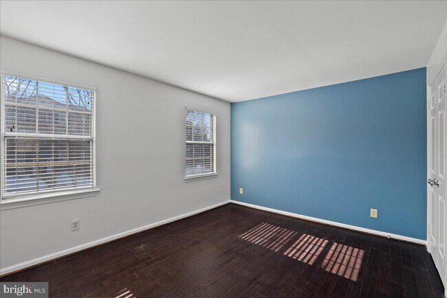 Building Photo - 601 Bashford Ln