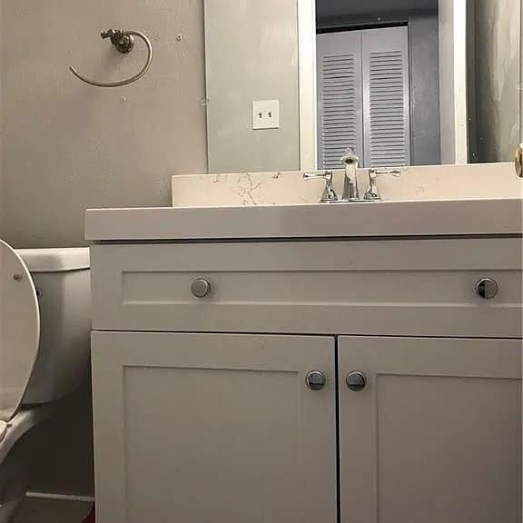 Building Photo - 5775 W Hastings Arch