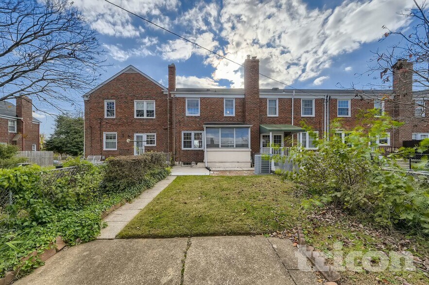 Building Photo - 1546 Glen Keith Blvd