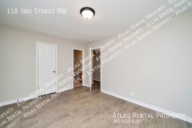 Building Photo - 118 3rd St NW