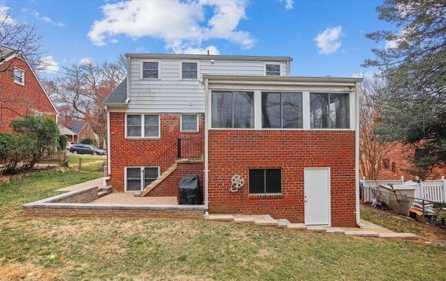 Building Photo - 4409 Westbrook Ln