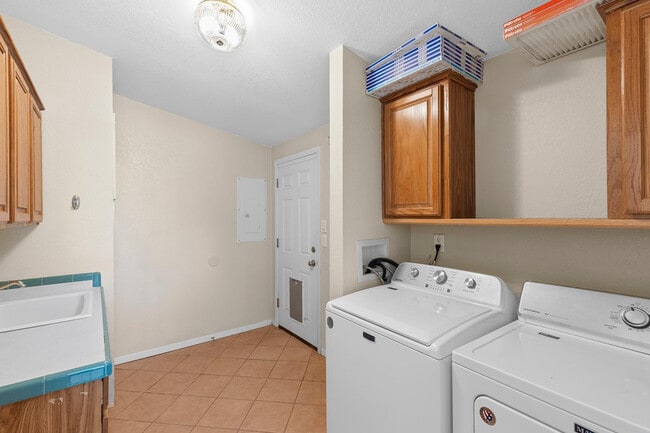 Building Photo - 37408 N 20th St