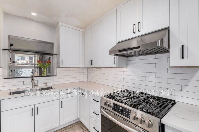 Building Photo - 4232 N 10th St