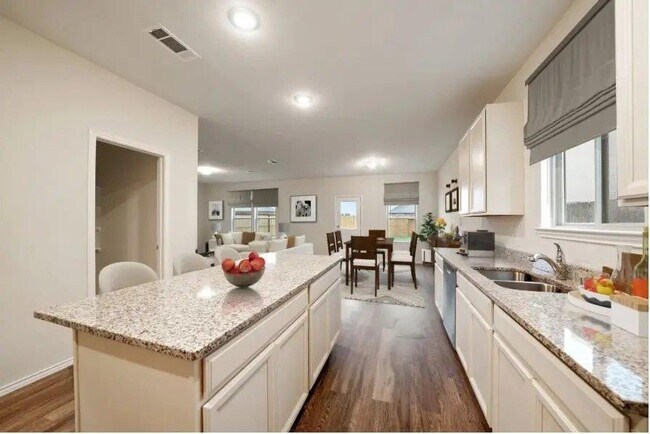 Building Photo - 153 Purple Sandpiper Ln