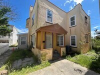 Building Photo - 14 Belle Haven Ct