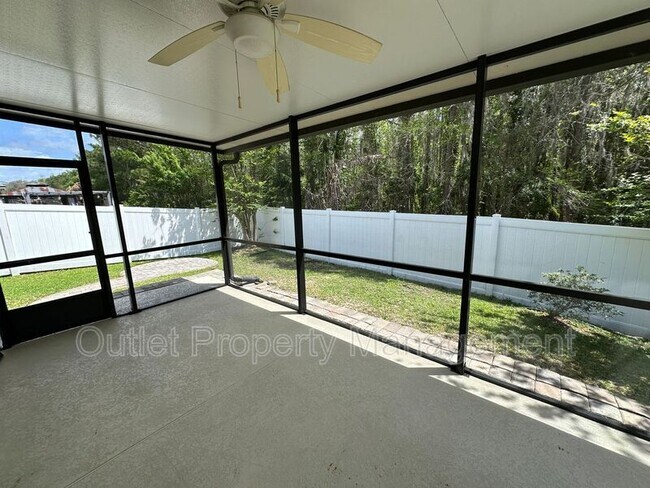 Building Photo - 4749 Waterside Pointe Cir