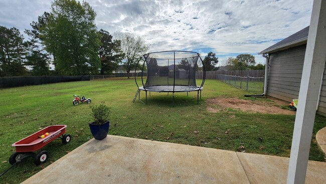 Building Photo - Fort Moore Area