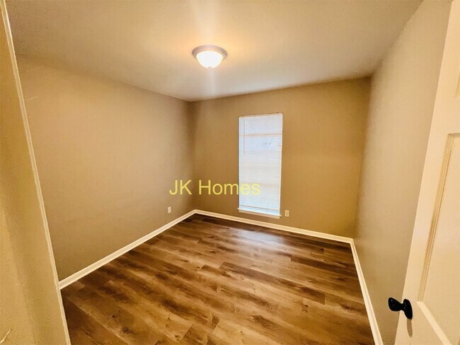Building Photo - Newly Renovated Home For Rent!