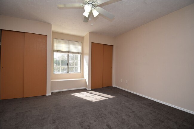 Building Photo - Spacious 5 Bed 2 Bath Home in West Jordan!