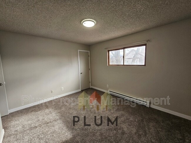 Building Photo - Lease Pending | 809 Bulwer Street