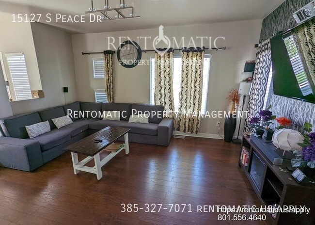 Building Photo - 15127 Peace Dr