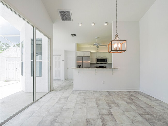 Building Photo - 1700 Aynsley Way