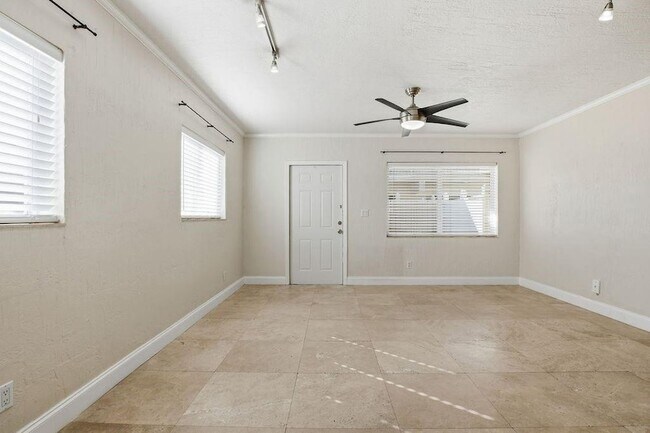 Building Photo - 1892 NE 46th St