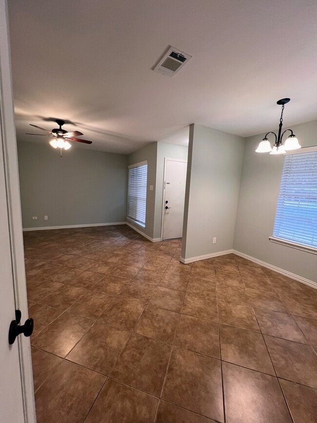 Dining - 10623 Golden Quail Dr