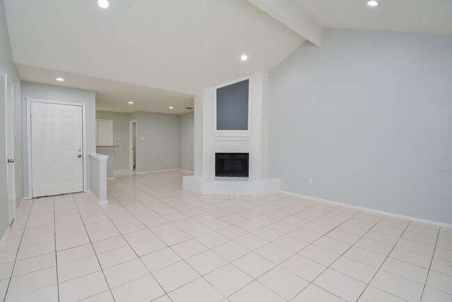 Building Photo - Charming Home for Rent in Southwest Houston !