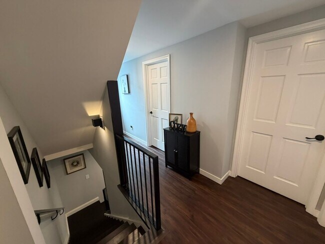Building Photo - !!Fully Remodeled Row Home in the Heart of Lancaster City!!