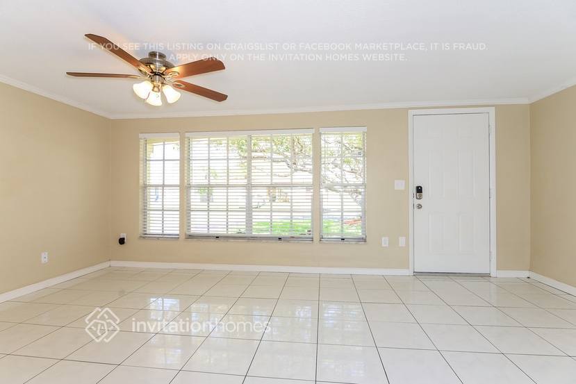 Building Photo - 3824 Sail Dr