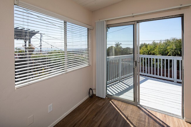 Building Photo - 3662 Moultrie Ave