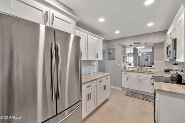 Building Photo - 5136 N 31st Pl