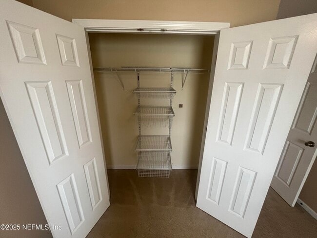 Building Photo - 1500 Calming Water Dr