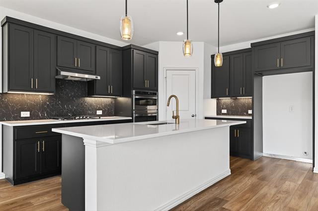 Building Photo - 2325 Myrtle Wy