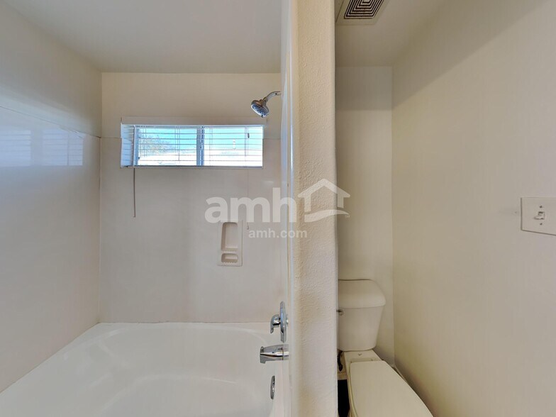 Building Photo - 9514 Chapelstone Ct