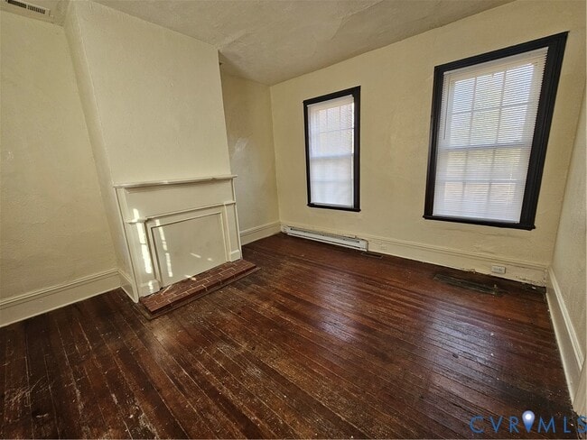 Building Photo - 9330 Halls Run Rd