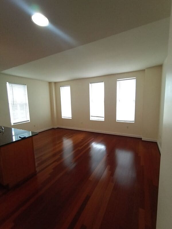 Building Photo - 2024 2nd Ave N