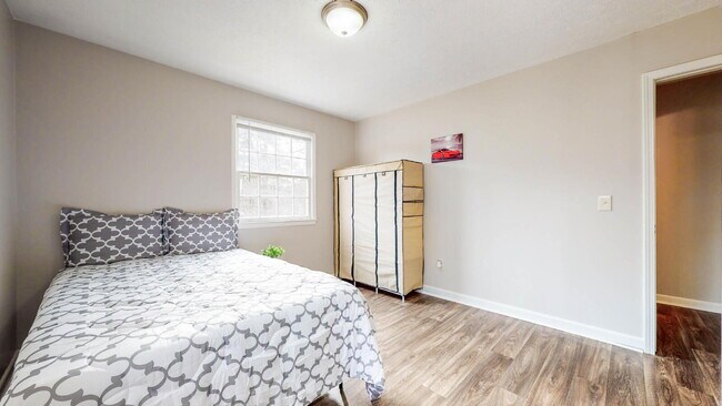 Building Photo - The Winmar | Enjoy convenient living in Conley, only 3 minutes away from the SR 42 @ Rock Cut Pl ...