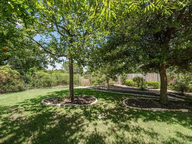 Building Photo - 11704 Emerald Falls Dr