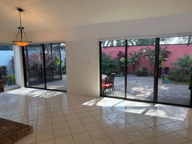 Building Photo - 21435 Campo Allegro Dr