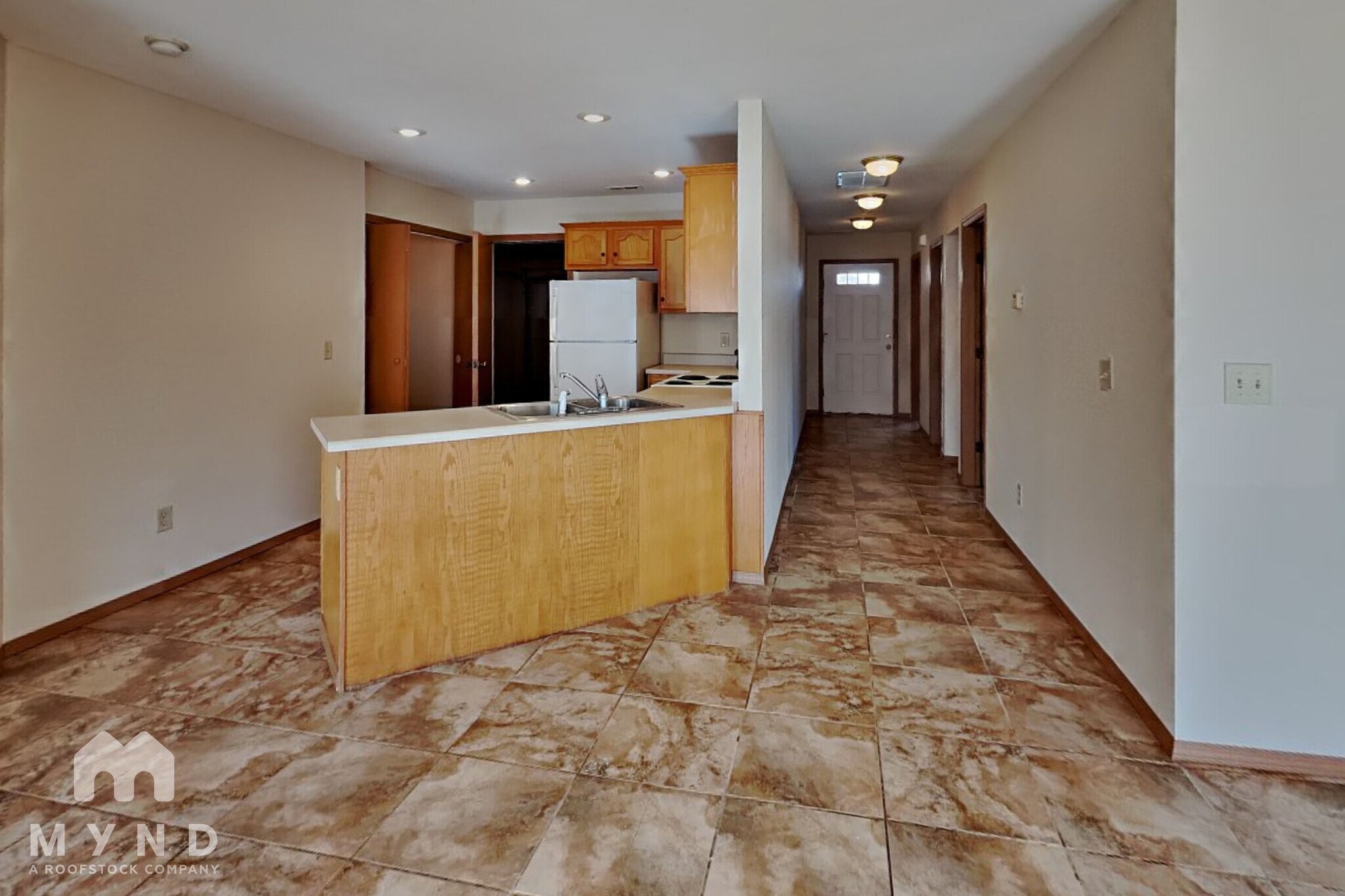 Building Photo - 1120 S Clifton Ave