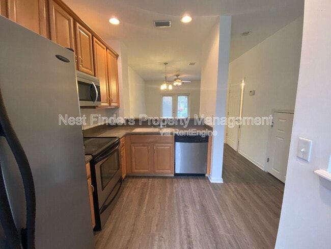 Building Photo - 1524 Fieldview Dr