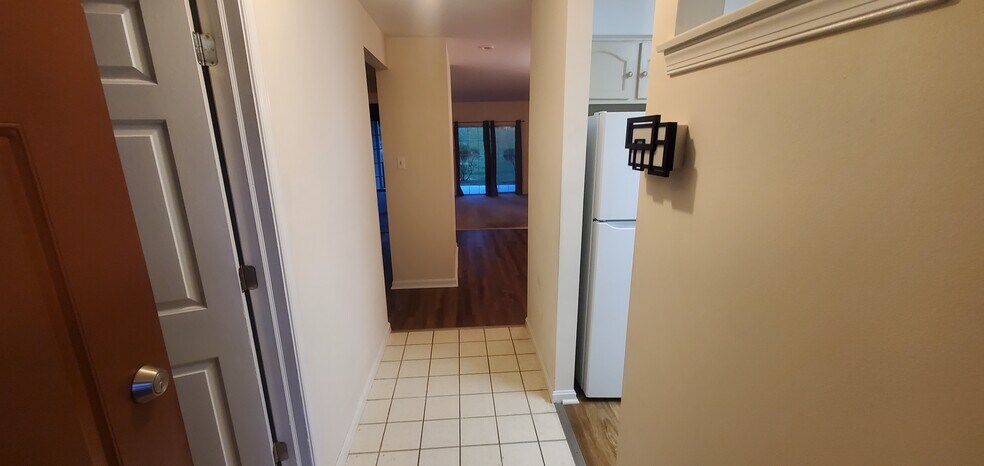 Building Photo - 432 Westridge Dr