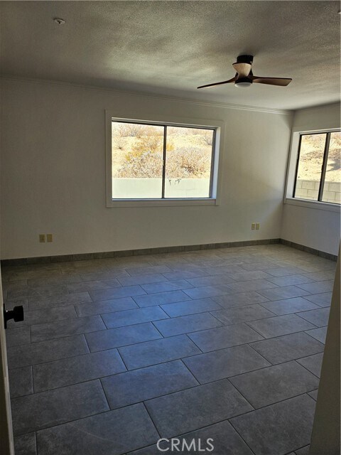 Building Photo - 9041 Puesta Del Sol