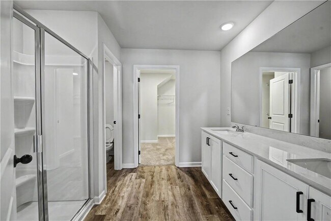 Building Photo - 290 Fox Crk Dr