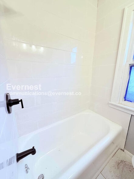 Building Photo - 12703 Northlawn St