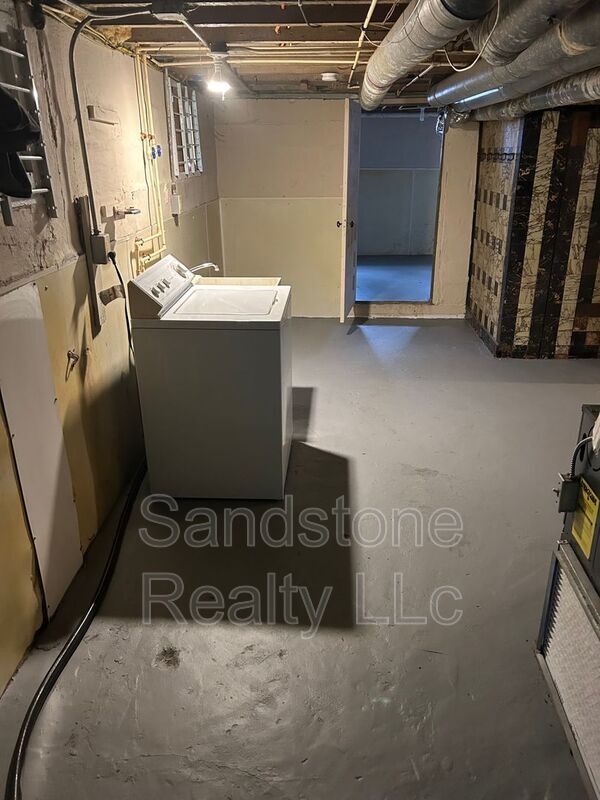 Building Photo - 16775 Libby Rd