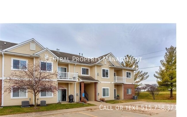 Primary Photo - 1760 SE LA Grant Pkwy