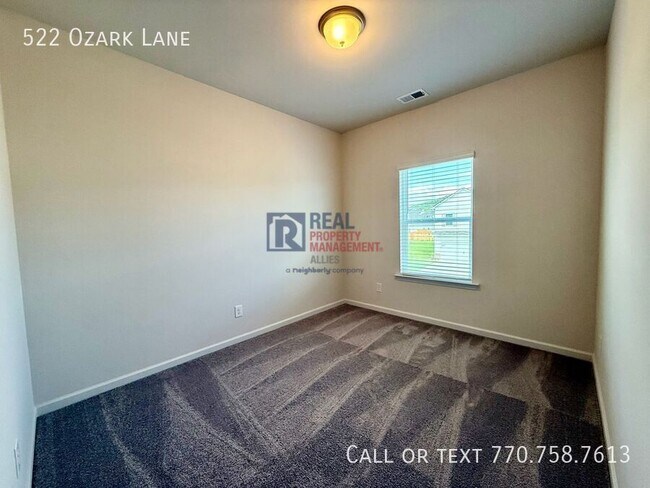 Building Photo - 522 Ozark Ln