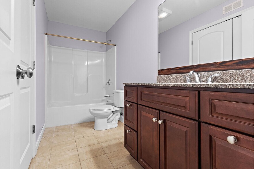 Building Photo - 7 Butler Ave
