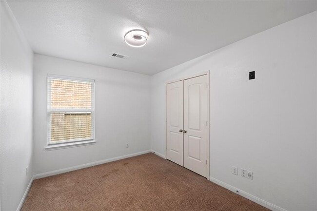 Building Photo - 9811 Texas Cut Ln