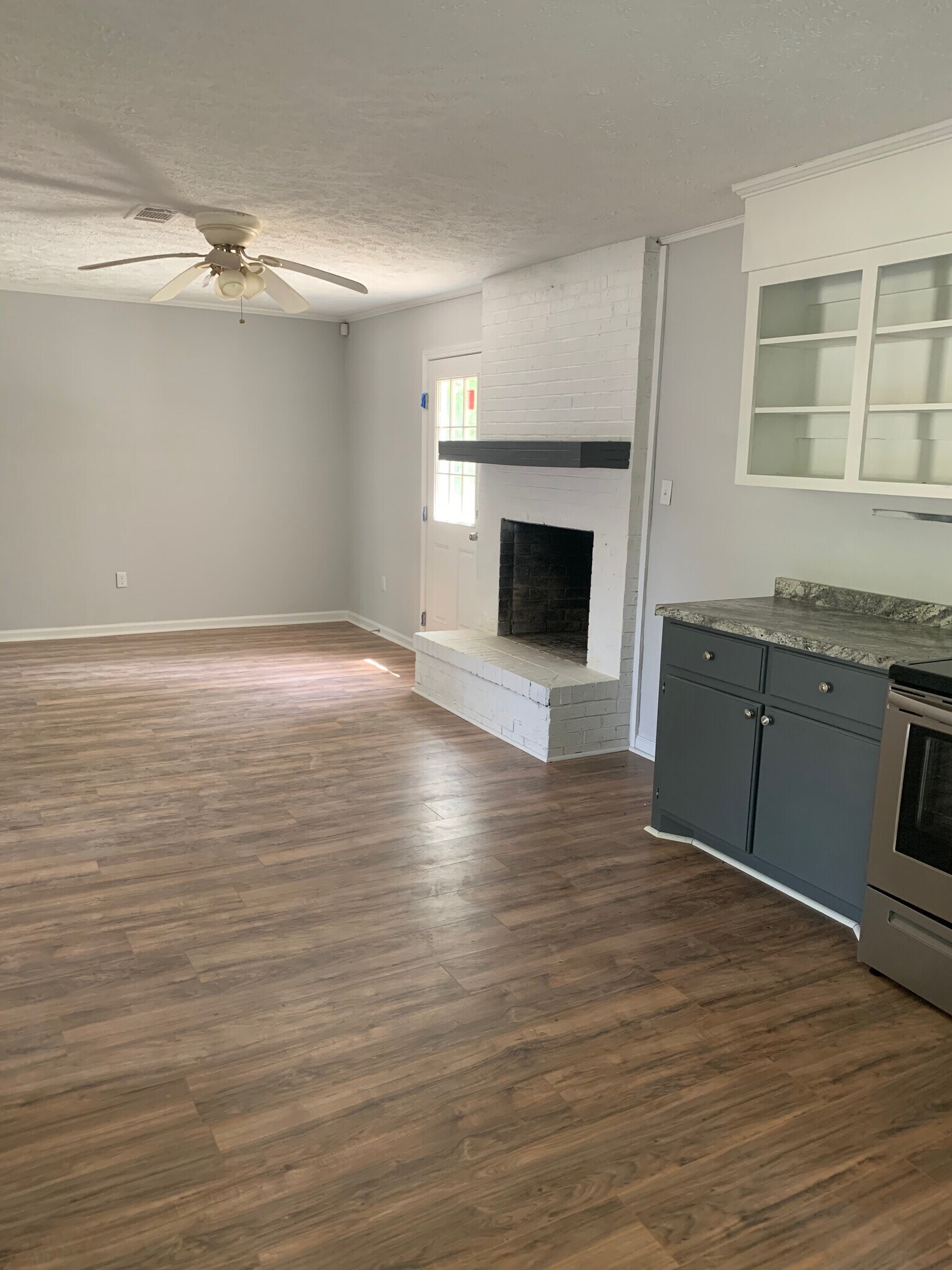 Building Photo - 205 River Cove