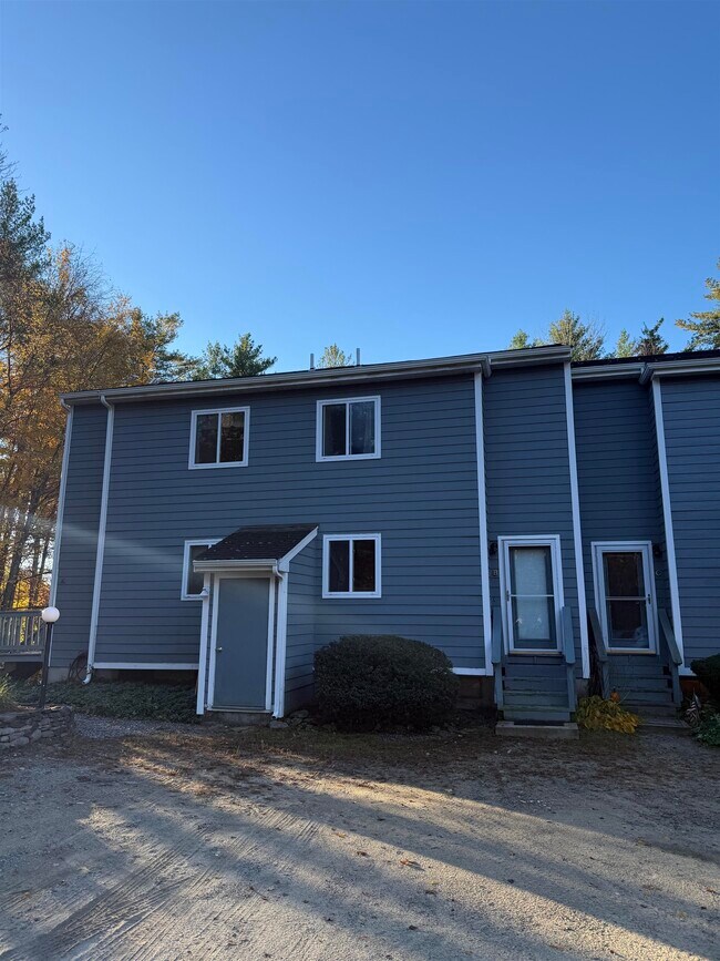 Primary Photo - 25 Apple Ln