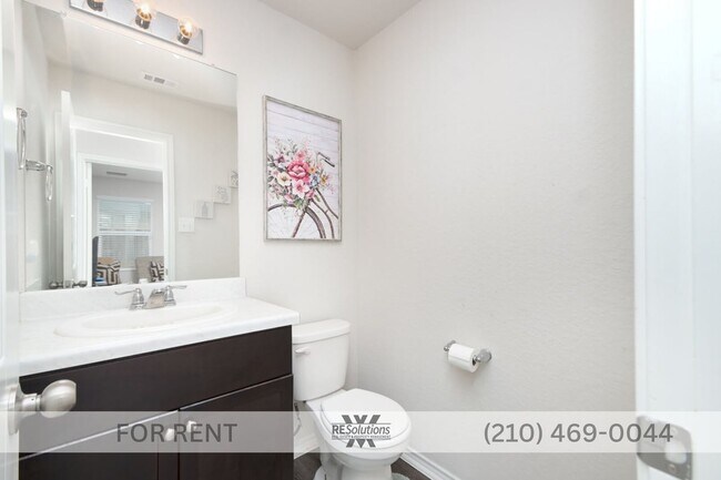 Building Photo - 2019 4-Bedroom Home | 2,106 Sq Ft | Fenced Yard | 2-Car Garage | Pet Friendly | Near Lackland & 1604