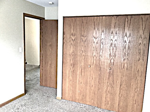 Building Photo - 775 Highview Ct