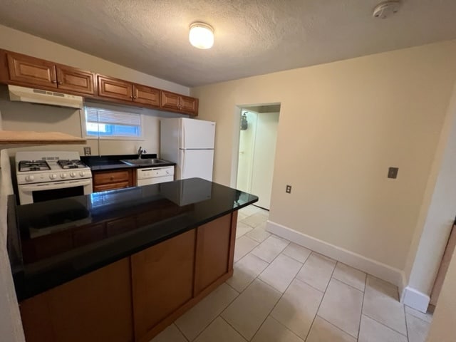 Building Photo - 15 Bay St