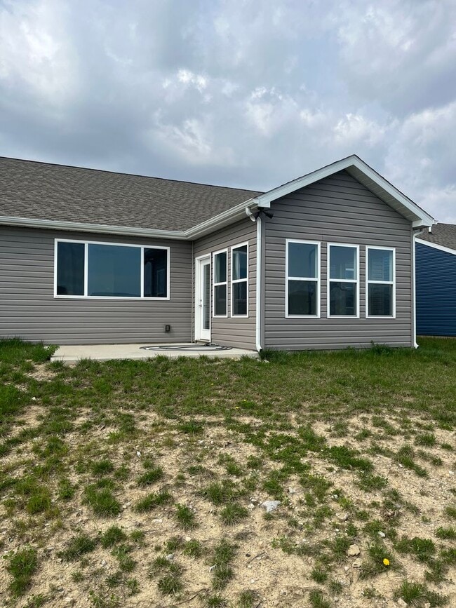 Building Photo - Fieldstone at the Crossing…3 Bedroom 2 Bath