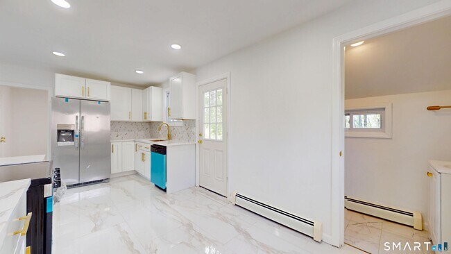 Building Photo - 52 Glen Haven Rd