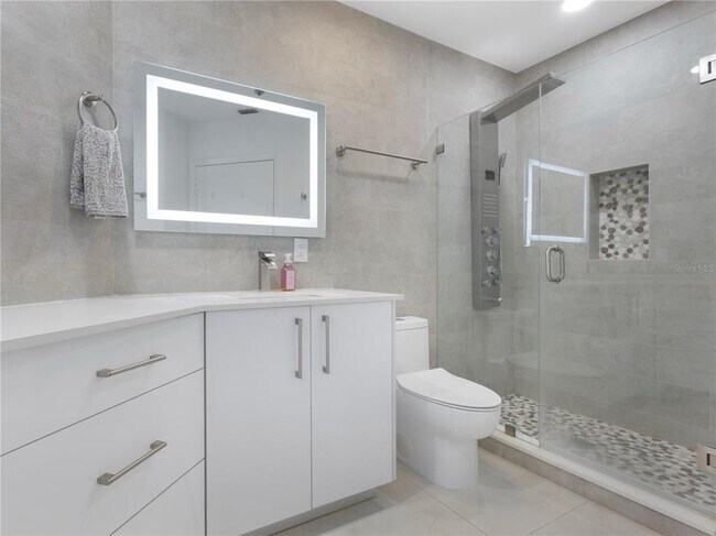 Building Photo - 5157 Floria Way